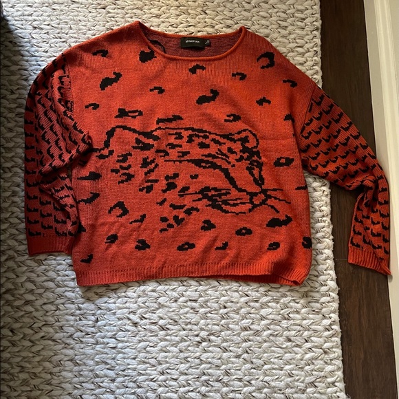 MINKPINK Once a Cheetah Sweater - Size L - Picture 2 of 5